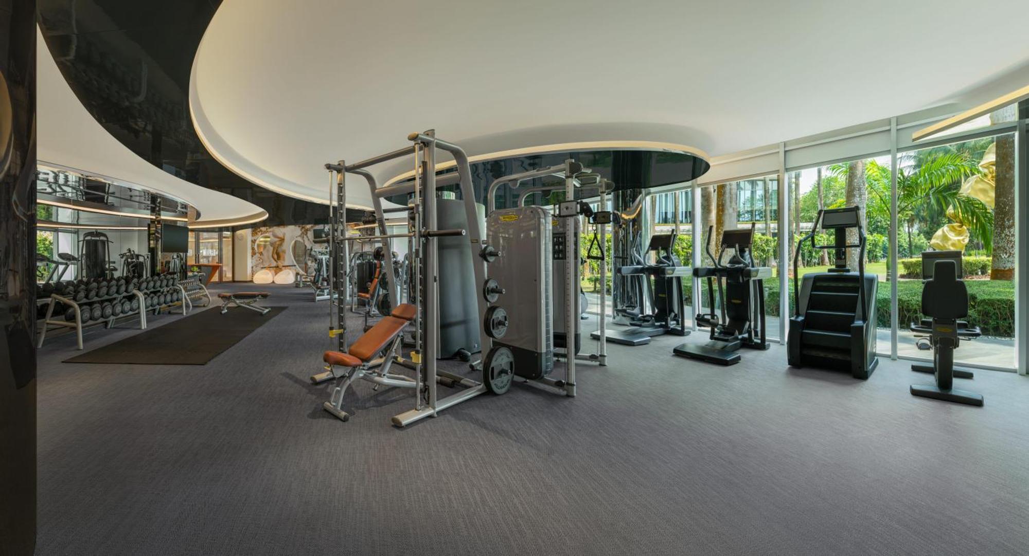 W Singapore - Sentosa Cove Ngoại thất bức ảnh The gym at The Park, Hyderabad